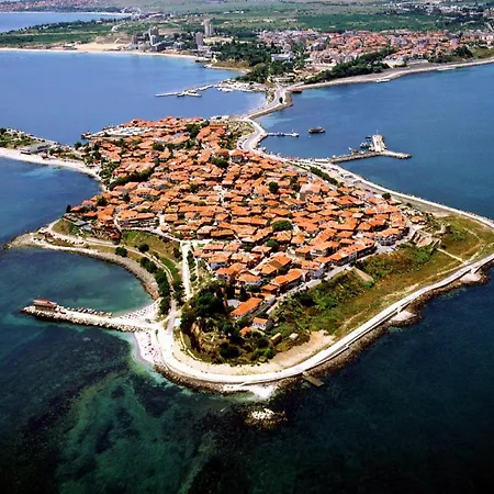 Private Admiral With Gorgeus Veranda Sveti Vlas
